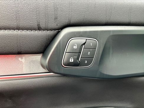 Used 2024 Ford Ranger Lariat w/ FX4 Off-Road Package AWD/4WD image 37