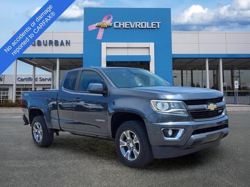 Used 2017 Chevrolet Colorado Z71 AWD/4WD image 3