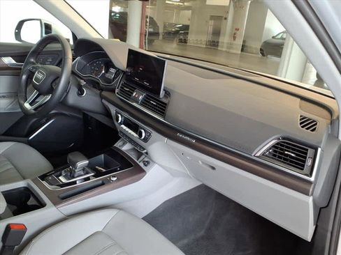 Used 2023 Audi Q5 2.0T Premium w/ Convenience Package image 22