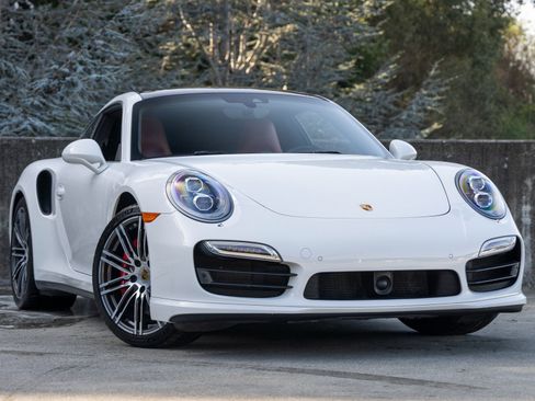 Used 2016 Porsche 911 Turbo image 6
