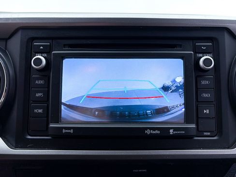 Used 2019 Toyota Tacoma SR5 RWD image 7