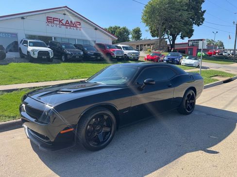 Used 2018 Dodge Challenger R/T Plus RWD image 1