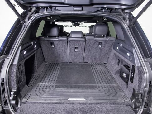 Used 2023 Land Rover Range Rover SE AWD/4WD image 8