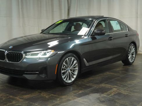 Used 2023 BMW 530i xDrive w/ Premium Package AWD/4WD image 2
