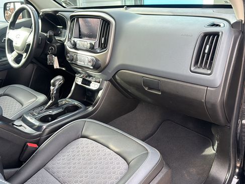 Used 2022 Chevrolet Colorado Z71 image 17