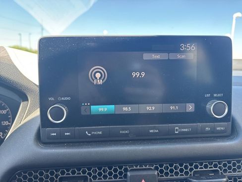 Used 2023 Honda HR-V Sport image 18