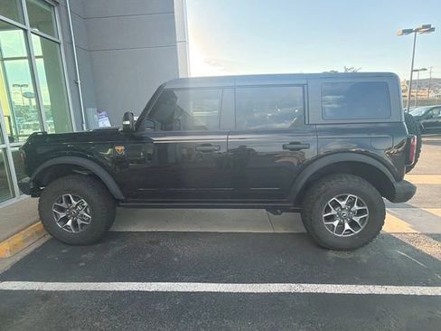 Used 2024 Ford Bronco Badlands AWD/4WD image 2