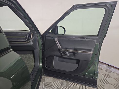 Used 2022 Rivian R1T Launch Edition image 18