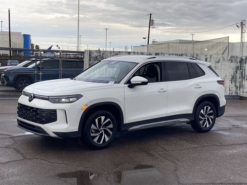 New 2026 Volkswagen Tiguan S image 3