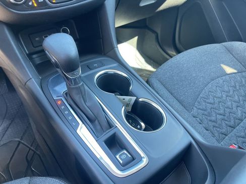 Certified 2024 Chevrolet Equinox LT image 30