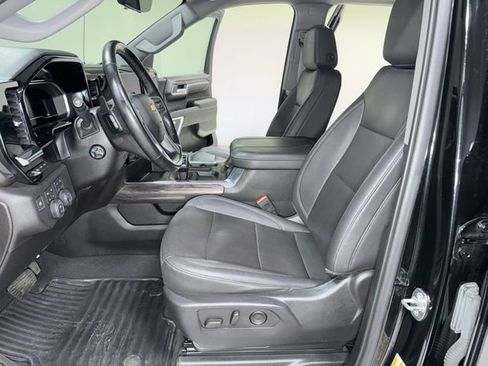 Used 2023 Chevrolet Silverado 1500 LTZ w/ LTZ Premium Package image 15