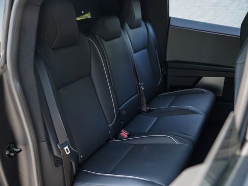 Used 2025 Tesla Cybertruck AWD Crew Cab image 25