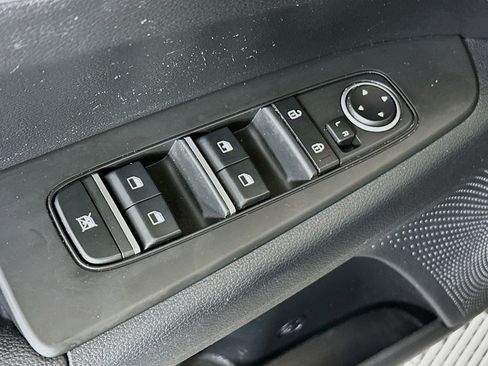 Used 2024 Kia Forte LXS FWD image 14