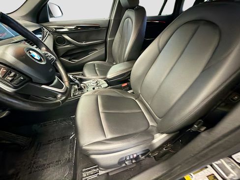 Used 2021 BMW X1 sDrive28i image 12