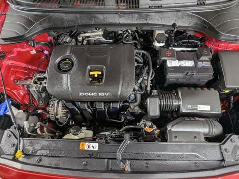 Used 2021 Hyundai Kona SE image 31