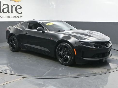Used 2023 Chevrolet Camaro LT w/ Technology Package RWD image 6