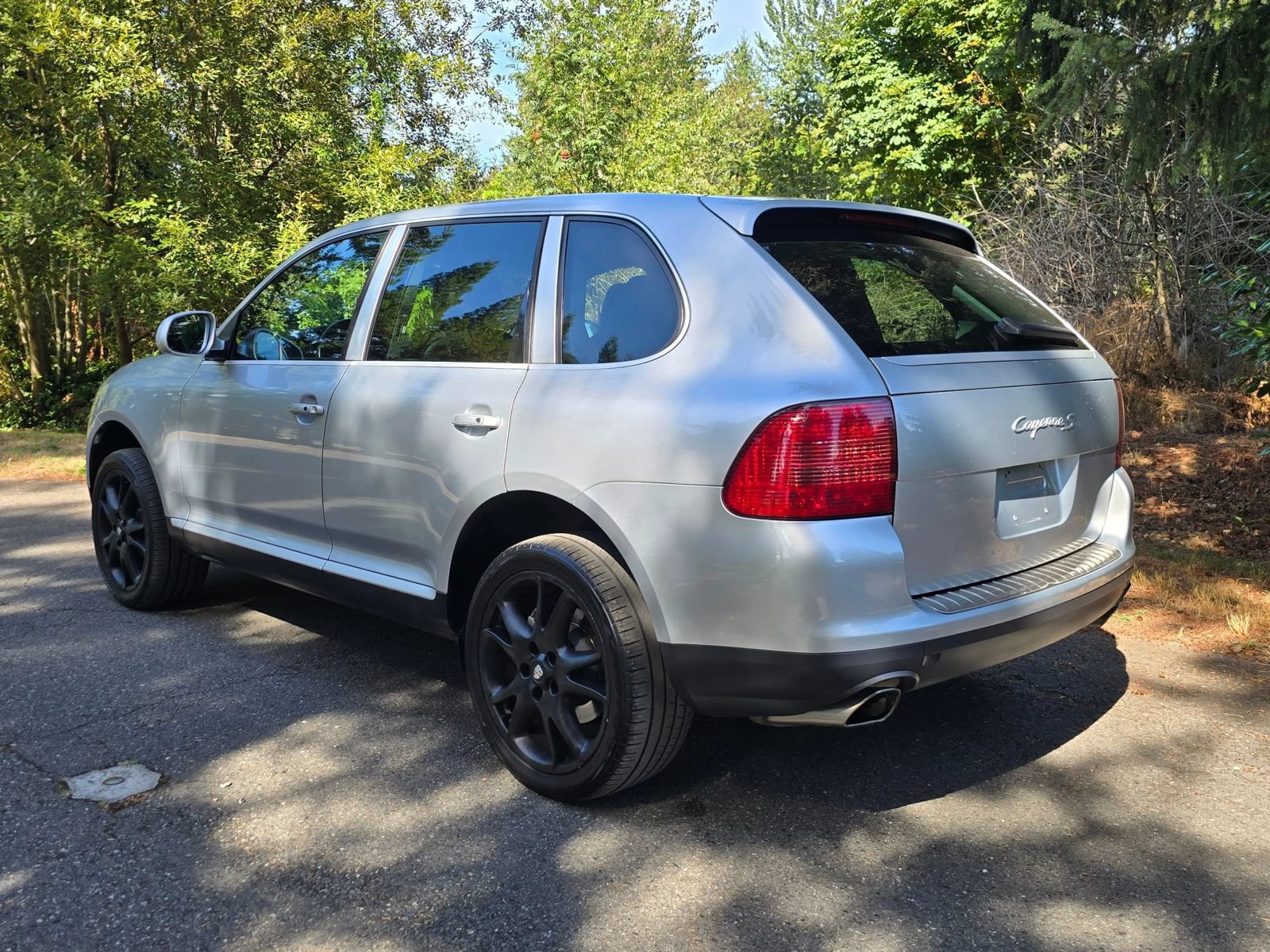 Used 2004 Porsche Cayenne S AWD/4WD image 3