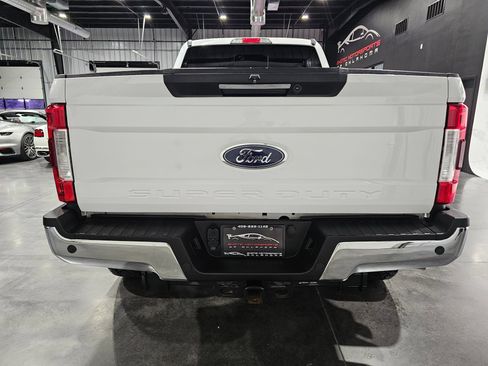 Used 2018 Ford F250 Lariat w/ Lariat Ultimate Package AWD/4WD image 24