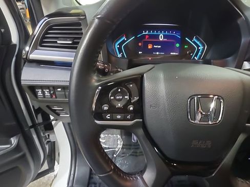 Used 2024 Honda Odyssey Touring image 28