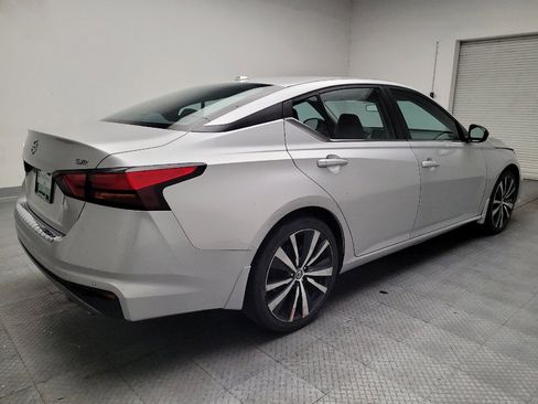 Used 2020 Nissan Altima 2.5 SR FWD image 9
