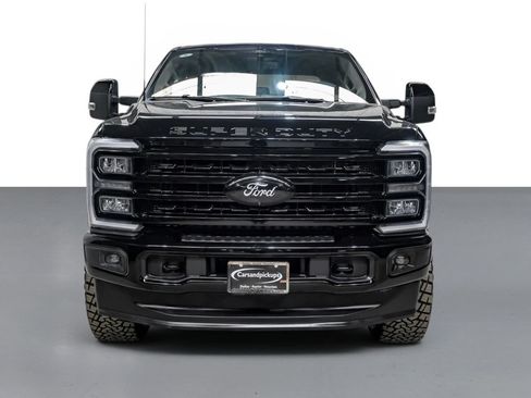 Used 2025 Ford F250 Lariat AWD/4WD image 3