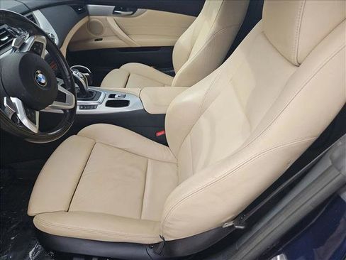 Used 2011 BMW Z4 sDrive35i image 14