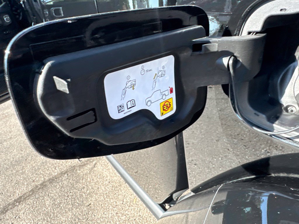 Used 2023 Jeep Gladiator Rubicon w/ LED Lighting Group AWD/4WD image 62