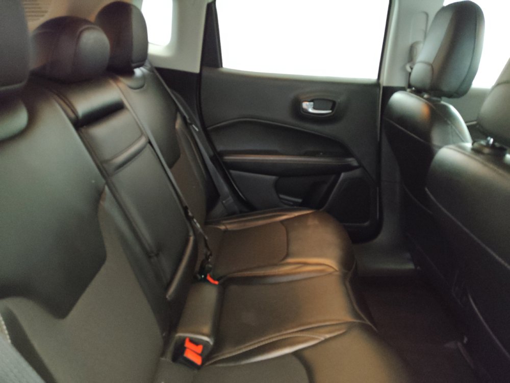 Used 2018 Jeep Compass Latitude w/ Popular Equipment Group AWD/4WD image 19