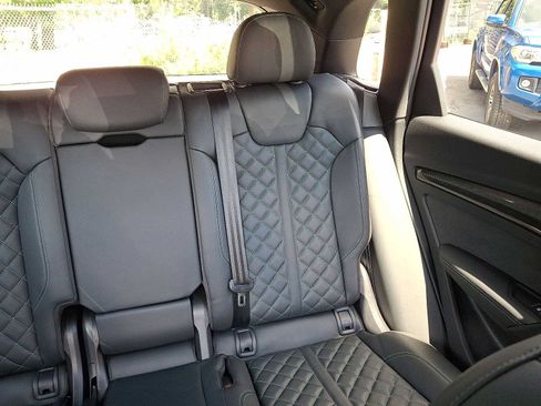 Used 2023 Audi SQ5 Premium Plus w/ Premium Plus Package AWD/4WD image 14