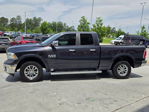 Used 2016 RAM 1500 Laramie w/ Convenience Group AWD/4WD image 4