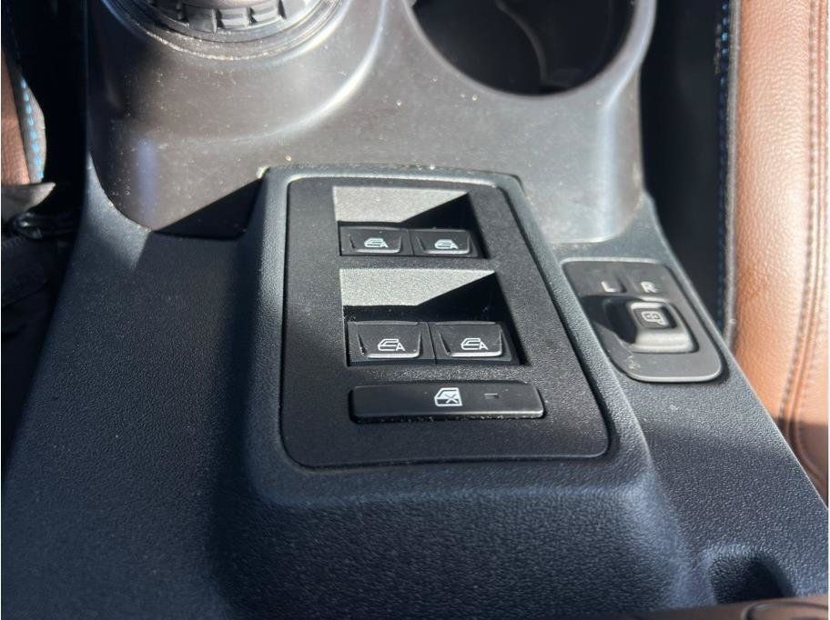 Used 2024 Ford Bronco Outer Banks AWD/4WD image 19
