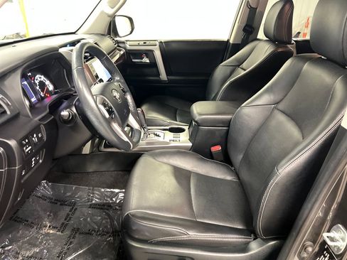 Used 2023 Toyota 4Runner Limited AWD/4WD image 12