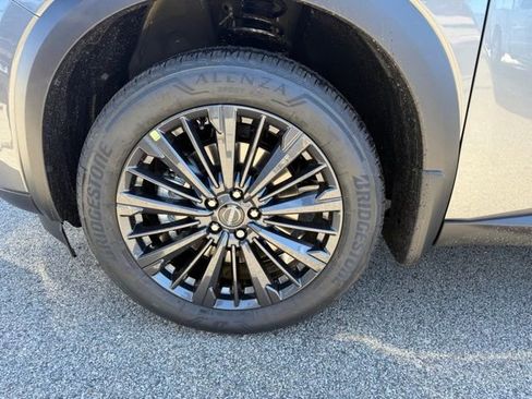 New 2026 Nissan Pathfinder SL image 12