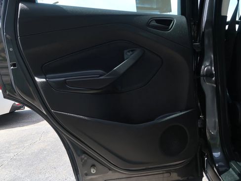 Used 2019 Ford Escape S FWD image 40