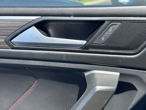 Used 2024 Volkswagen Tiguan Wolfsburg Edition FWD image 19