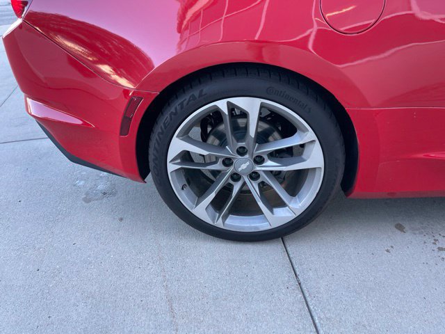 Used 2022 Chevrolet Camaro LT RWD image 19