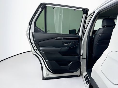 Used 2025 Honda Pilot EX-L image 25