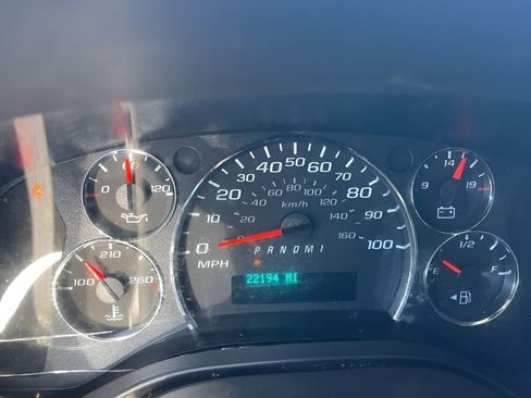 Used 2023 GMC Savana 2500 w/ Driver Convenience Package RWD image 16