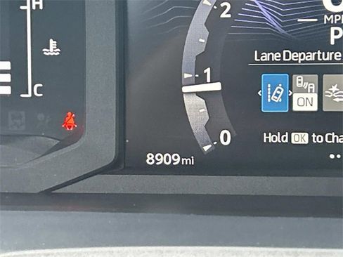 Used 2025 Toyota 4Runner SR5 image 30