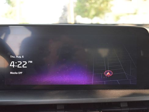 Used 2025 Kia Telluride S FWD image 15