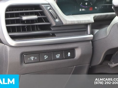 Used 2024 Kia Telluride SX w/ Towing Package FWD image 13