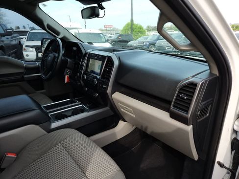 Used 2019 Ford F150 XLT w/ Equipment Group 302A Luxury image 18