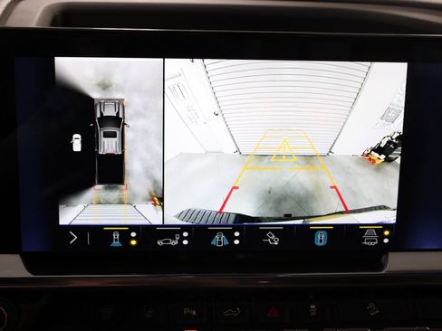 Used 2024 Chevrolet Silverado 2500 High Country w/ High Country Premium Package image 52