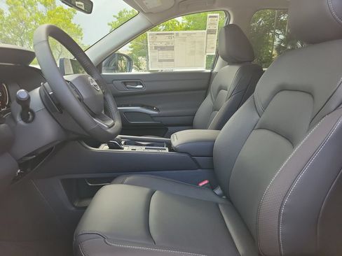 New 2026 Nissan Pathfinder SL FWD image 21