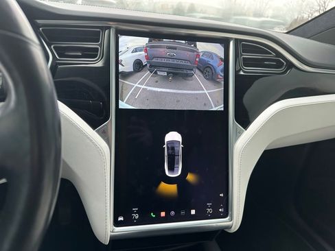 Used 2017 Tesla Model X 90D image 22