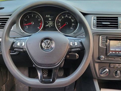 Used 2017 Volkswagen Jetta S FWD image 22