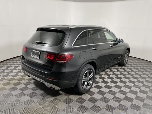 Used 2021 Mercedes-Benz GLC 300 image 5