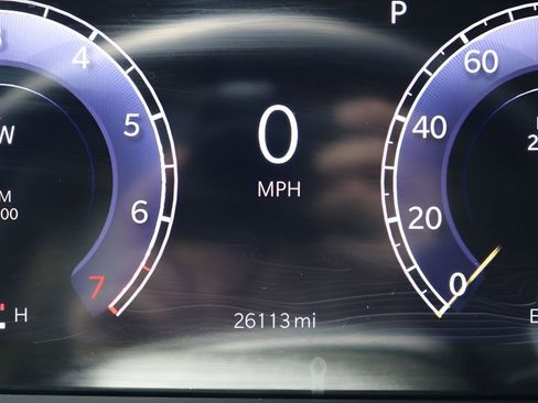 Used 2023 Jeep Grand Cherokee Limited w/ Luxury Tech Group II RWD image 30