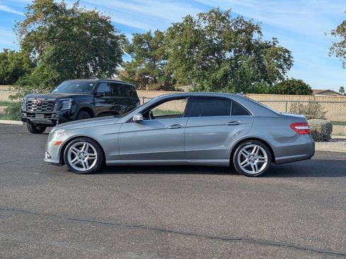 Used 2011 Mercedes-Benz E 350 Sedan image 3