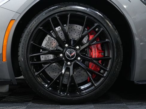 Used 2015 Chevrolet Corvette Z06 w/ 3LZ Preferred Equipment Group image 47